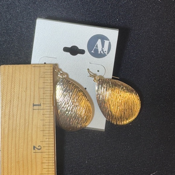 A&I Gold Tone Textured Tear Drop Earrings 1.75inch approx - Picture 8 of 9